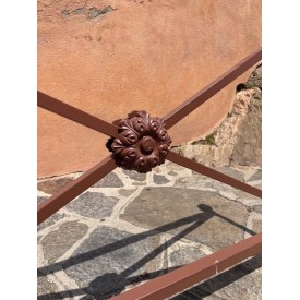 Palmette décorative simple face en fonte grise avec vis de fixation