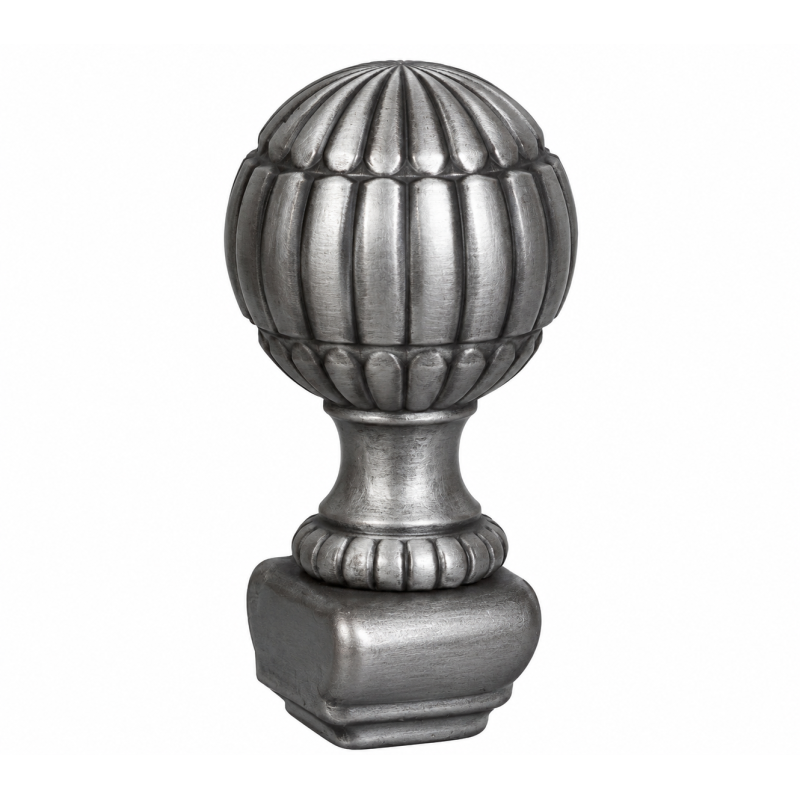 Boule d'ornement en acier sur socle
