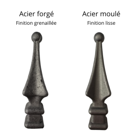 Pointe de lance en acier sur base carrée moulurée