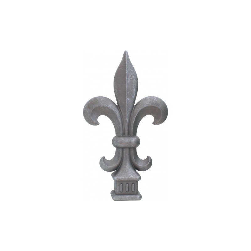 Pointe de lance-fleur de lys avec base carrée